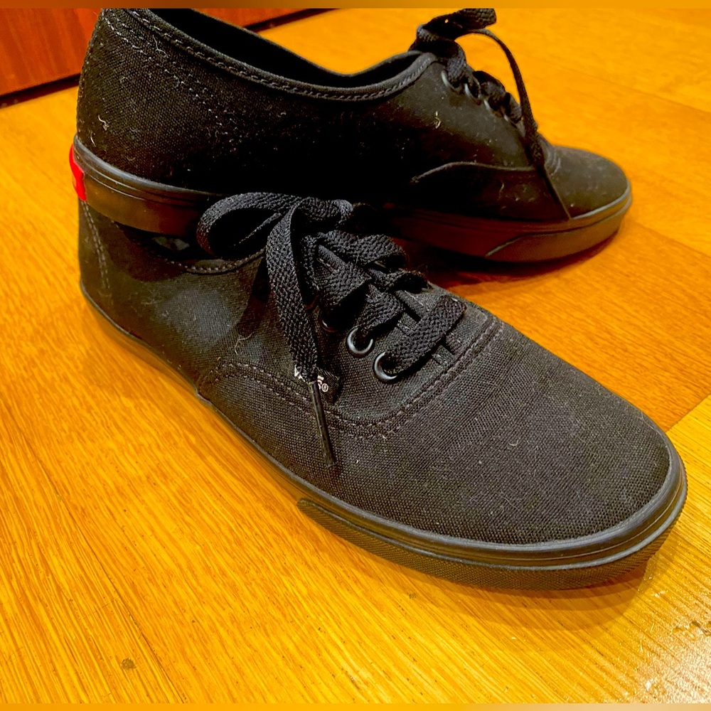 Ladies Vans slim profile